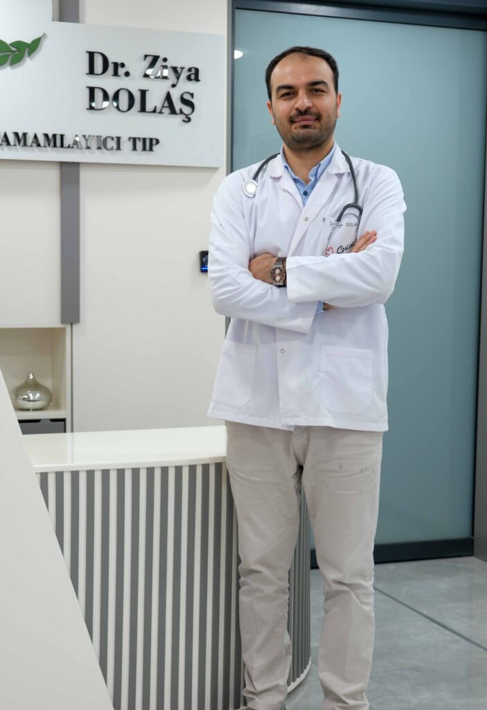 DR. ZİYA DOLAŞ HAKKINDA